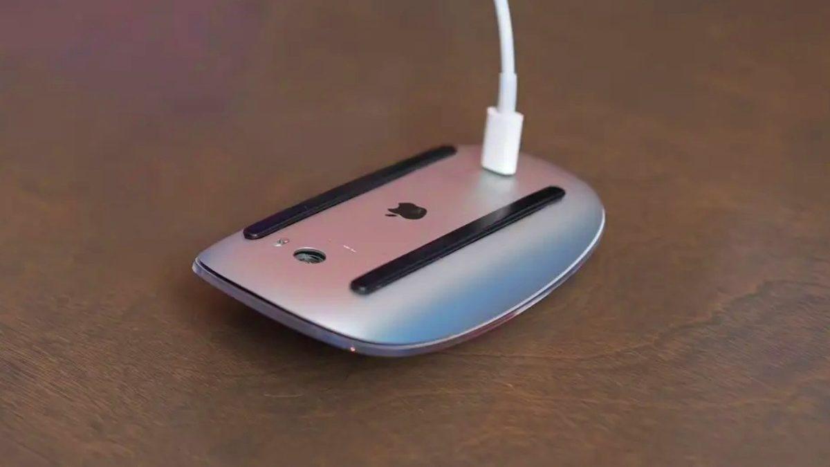 Apple, Magic Mouse’un Bi’ Övülen Bi’ Sövülen Tasarımını Nihayet Değiştiriyor