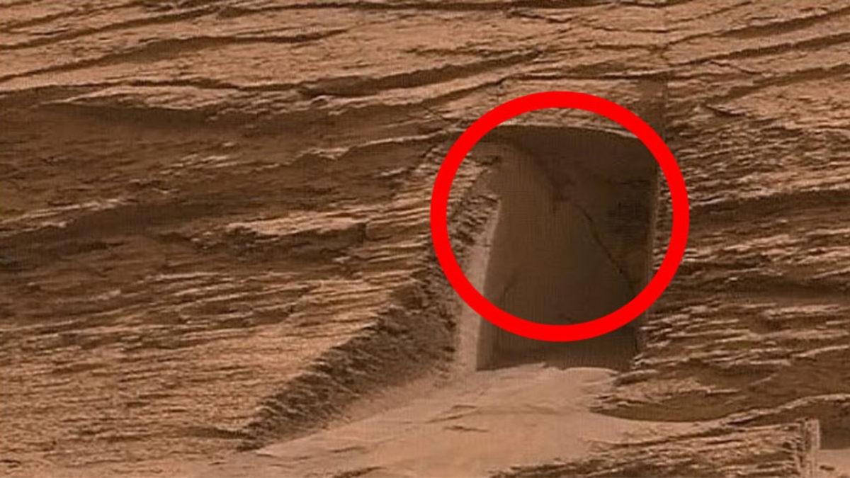 Bir Zamanlar Mars’ta Tespit Edilen Bu Gizemli Kapının Aslı Ne? (Kim, Nasıl Yaptı?)