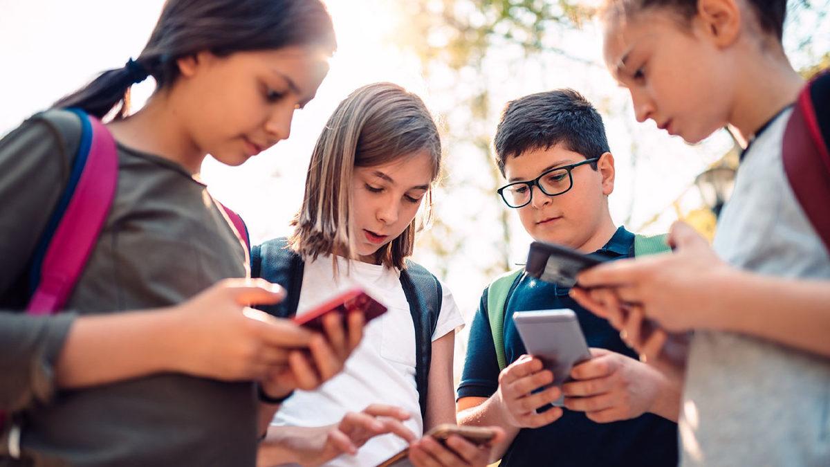 Aile Bakanı Açıkladı: Bazı Sosyal Medya Platformları Kısıtlanabilir! (Peki Hangileri?)