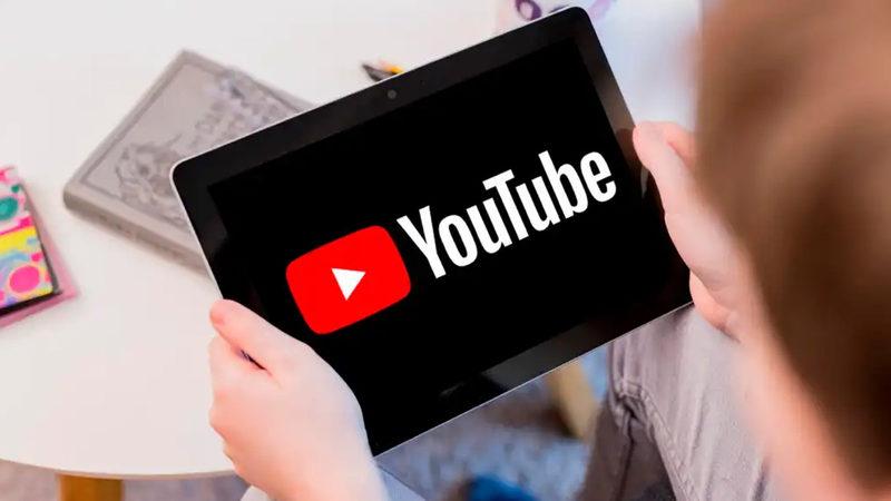 YouTube’un Yatay Ekran Moduna Yeni Bir Tasarım Geliyor: Tablet ve Katlanabilir Ekranlı Telefonlarda Çok İşe Yarayacak