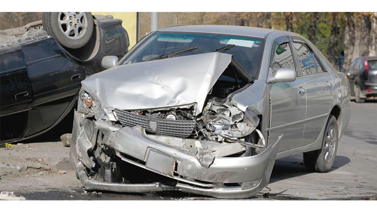 Gri Bir Aracınız Varsa Bu Yazıyı Okumadan Geçmeyin: Kaza Yapma Riskiniz Diğerlerine Göre Neden Daha Yüksek?