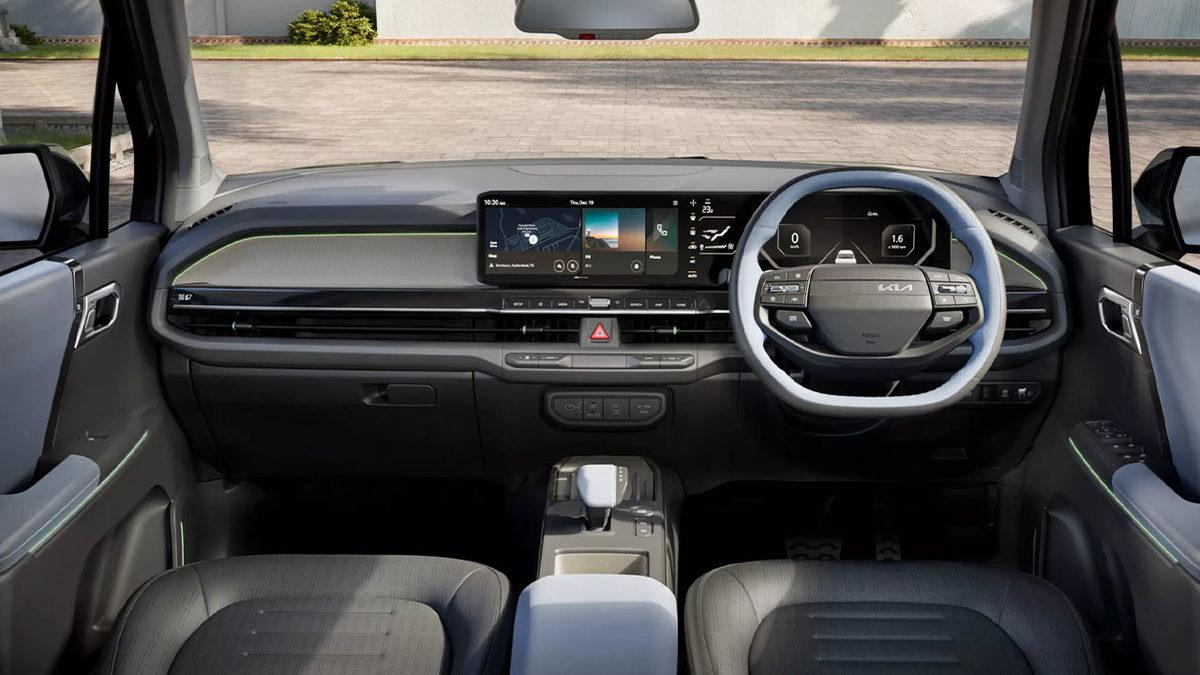 Kia, Uzaktan Bakınca Dev Bir Bota Benzeyen Tuhaf SUV’u 