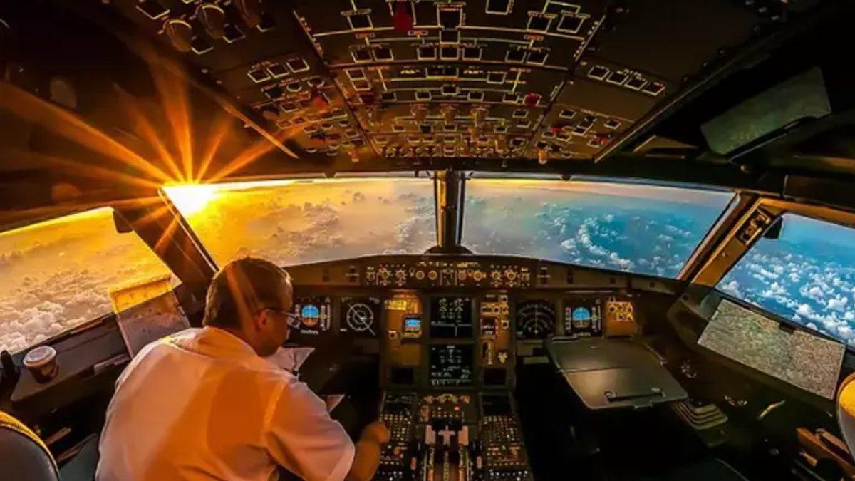 Rusya Savaş Uçaklarının Kokpitleri Neden Özellikle Yeşile Boyanır? Diğer Tüm Ülkelerde Siyah veya Gri!