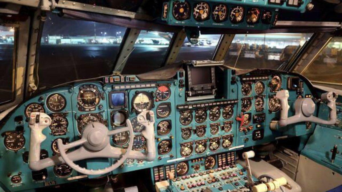 Rusya Savaş Uçaklarının Kokpitleri Neden Özellikle Yeşile Boyanır? Diğer Tüm Ülkelerde Siyah veya Gri!