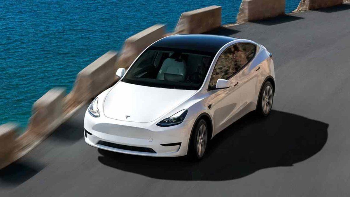 Elektrikli Araç Meraklılarına Müjde: Tesla, İstanbul’da Yeni Bir Mağaza Açacak (Tarihi Belli Oldu!)