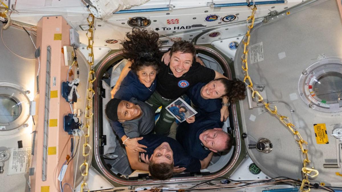 Uzayda 1 Yıldan Fazla Zaman Geçirsek Vücudumuzda Ne Gibi Değişiklikler Meydana Gelir? (Gözlerimiz Bile Görmeyebilir)