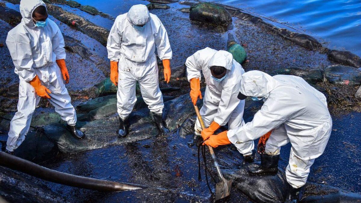 Petrol Sızıntıları Nasıl Temizlenir? İnsanlığa ve Hayvanlara Zarar Verme Potansiyeli Çernobil Kadar Yüksek!
