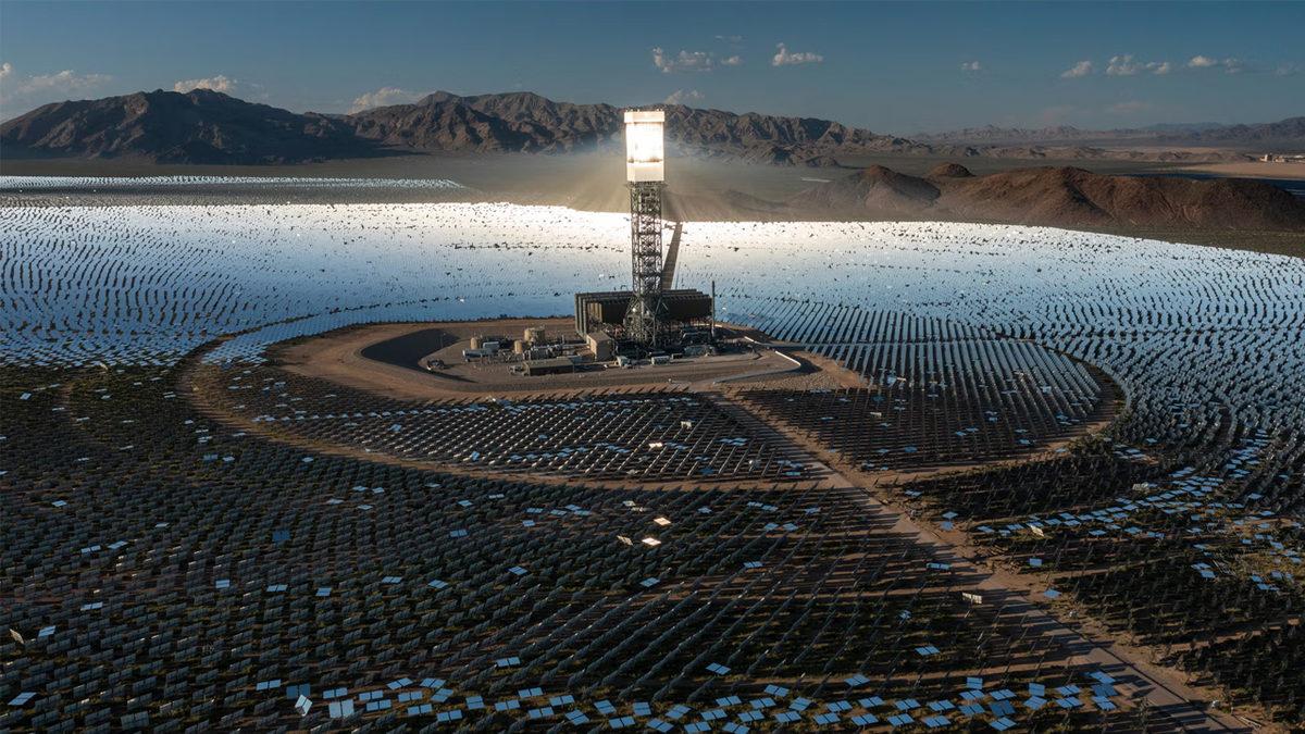 Google’ın da Ortağı Olduğu Dünyanın En Büyük Güneş Termik Santrali Neden Eleştirilerin Odağı?