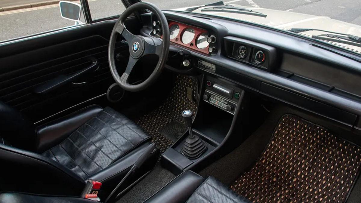 Tasarımından Mekaniğine: BMW 2002 Turbo’nun Okudukça Hayranlık Uyandıracak Özellikleri