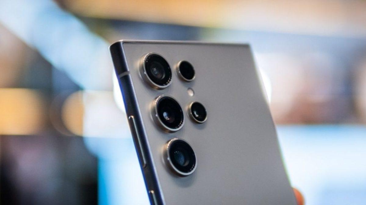 Samsung Galaxy S25 Ultra, İlk Olarak 2016 Yılında Tanıtılan Bir Özellik ile Gelecek (Biraz Geç Kalınmış Sanki...)
