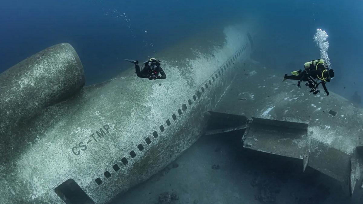 Bazı Uçakları Neden İşleri Bittiğinde Denize Batırıyorlar? Türkiye’de de Bir Örneği Var!
