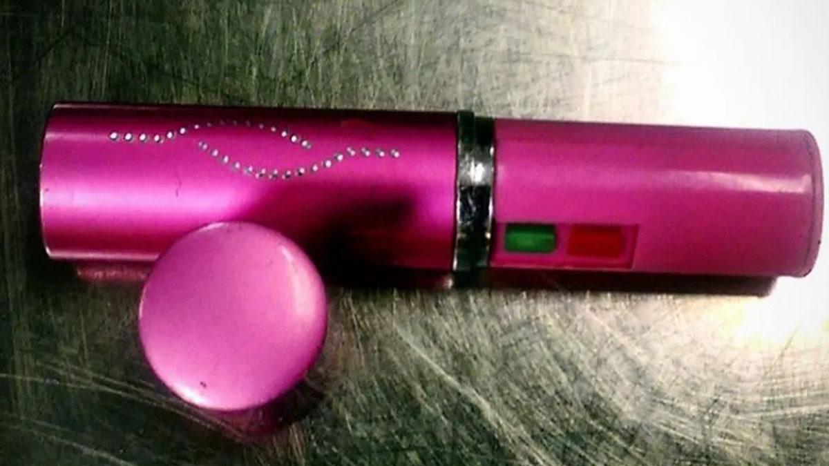 Bacakta Gizlenen Kuştan Gülleye: İşte Havaalanı Güvenliğinde El Konulan Sıra Dışı Nesneler ve Yasa Dışı Taşınan Hayvanlar