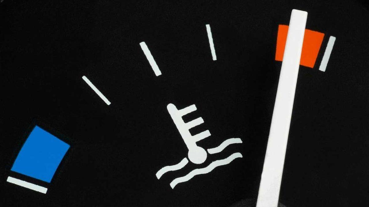 Arabalarda Gerçekten Yaz-Kış Demeden Antifriz Kullanmak Gerekli mi? Normal Su Kullansak Ne Olur?