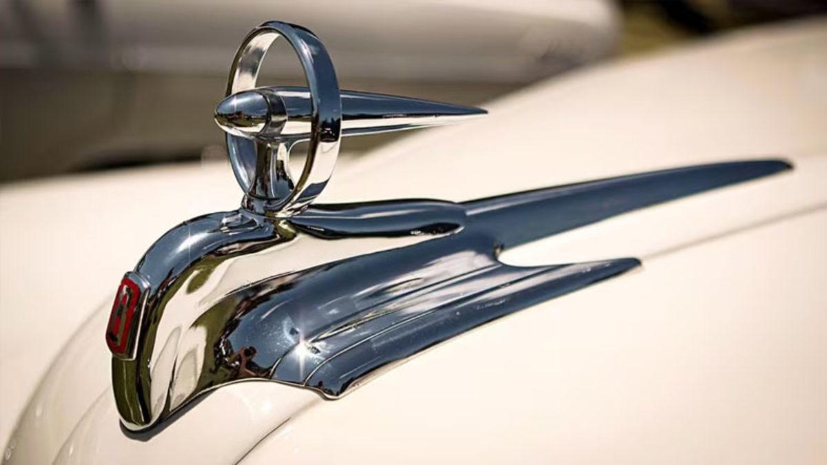 Arabalarda Neden Artık Eskisi Gibi Kaput Süsleri Yok? Hayır, Sebebi Estetik Değil!