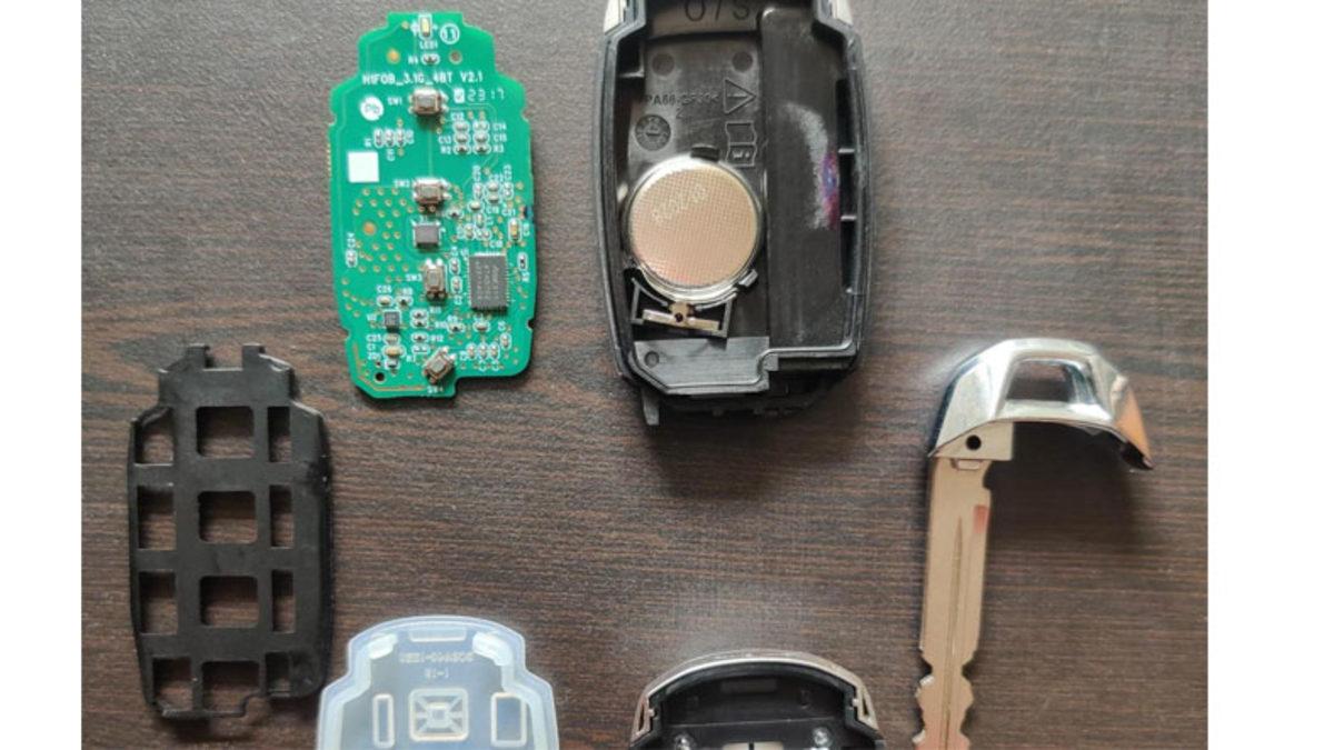 Araba Anahtarını Cebimizde Unutup Çamaşır Makinesine Atarsak, Yıkanan Anahtar Hâlâ Çalışır Durumda Olur mu?