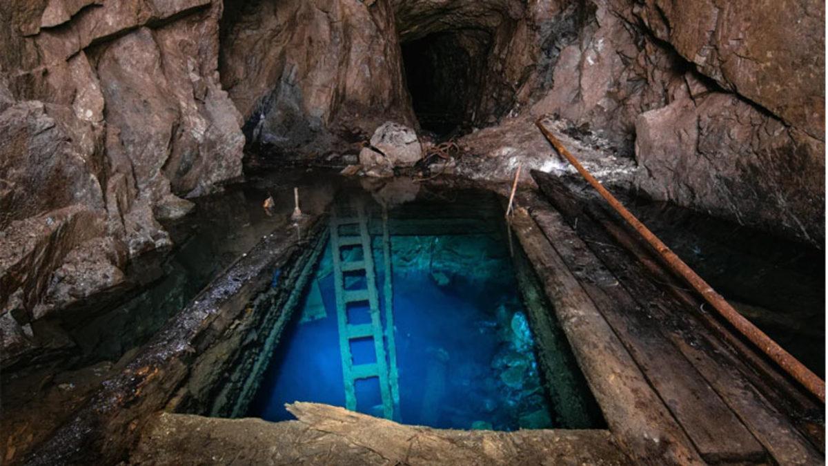 İçinden Değerli Madenler Alındıktan Sonra Kaderine Terk Edilen Maden Alanlarına Ne Oluyor? (Öylece Kalmaya Devam Etmiyorlar)