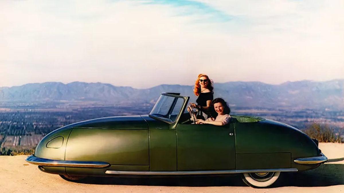 Geleceğin Otomobili Olacakken Tarihe Gömülmüş: Üç Tekerlekli Sedan Davis Divan’ın Enteresan Hikâyesi