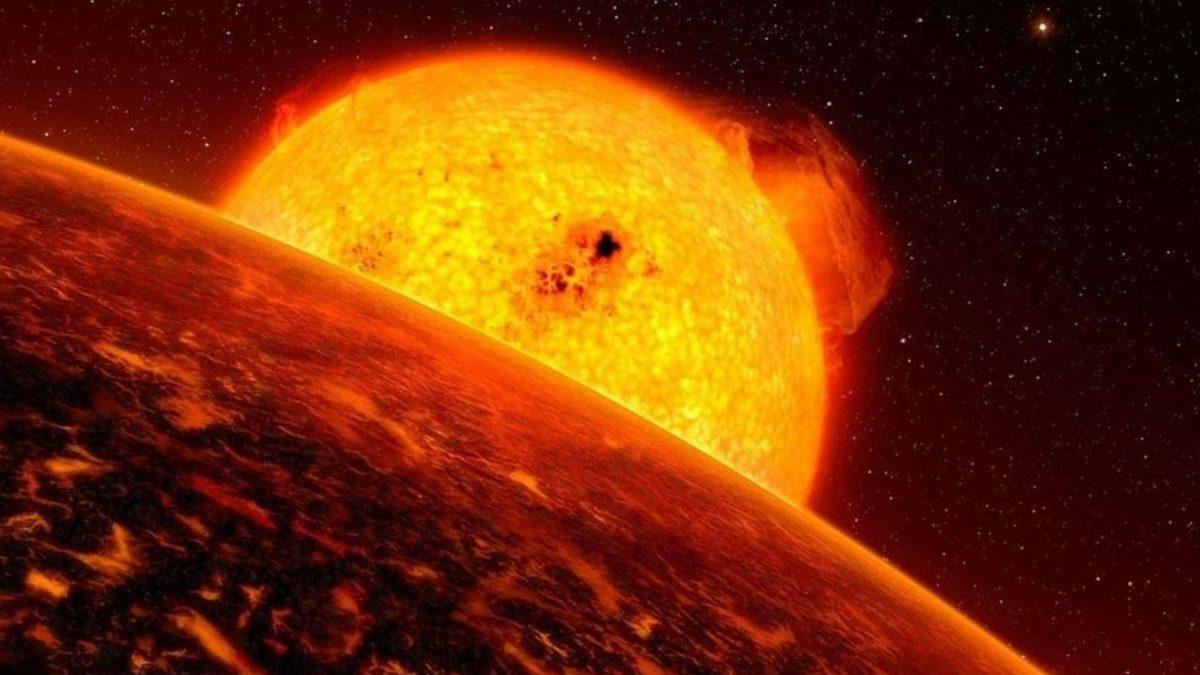 Elmas Yağan Gezegen Var: Farklı Gezegen ve Uydularda Yağmur Yerine Ne Yağıyor?