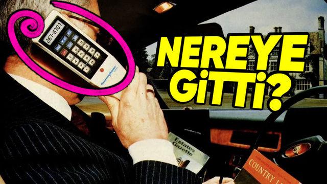 Bir Zamanlar Çoğu Arabanın İçinde Bulunan Bu Araç Telefonları Ne Oldu da Sessiz Sedasız Ortadan Kayboldu?