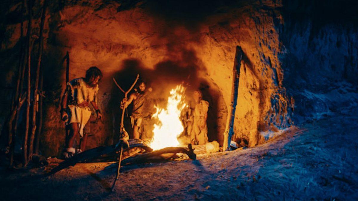 Tarih Öncesi İnsanlar Gerçekten Mağaralarda mı Yaşıyordu? Yoksa Bu Büyük Bir Yanılgı mı?