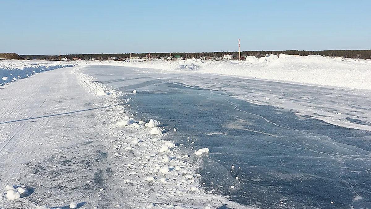 Binek Araçlardan Yüklü Kamyonlara: Donmuş Yollarda Araçlar Nasıl Kilometrelerce Yol Gidebiliyor?