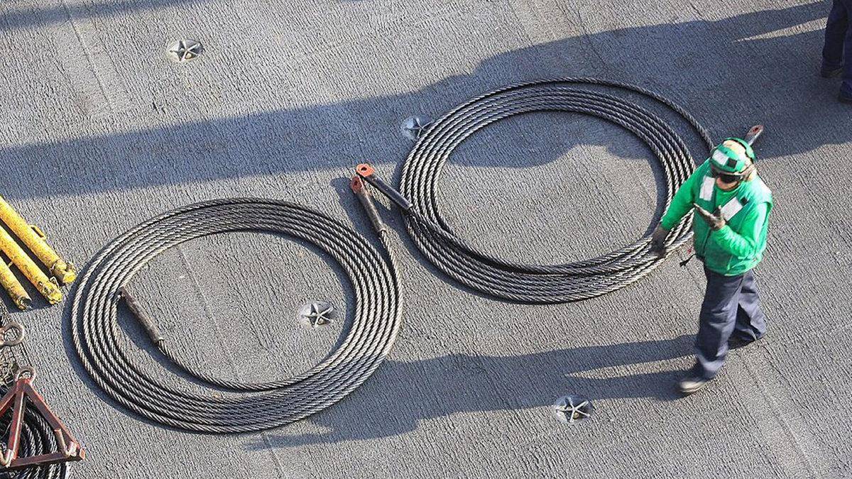 Uçak Gemilerine İniş Yapan Jetler Nasıl 2 Saniyede Durdurulabiliyor?