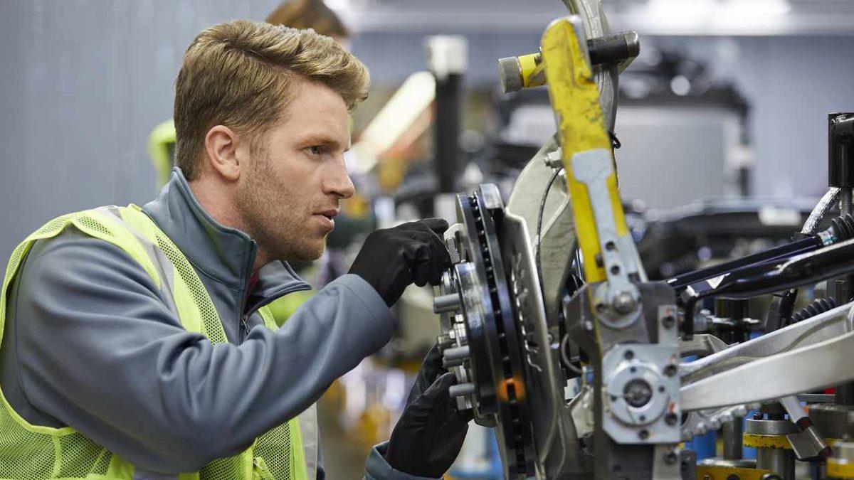 Sanayi Bakanı Duyurdu: Türkiye’ye Yeni Bir Otomotiv Devi Daha Geliyor!