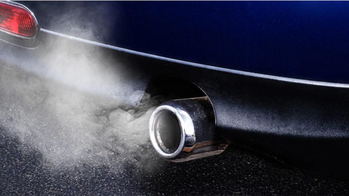 Bu Sorunu Yaşıyorsanız En Kısa Zamanda Servise Gitmeniz Gerek: Araç Neden ’Beyaz’ Duman Atar?