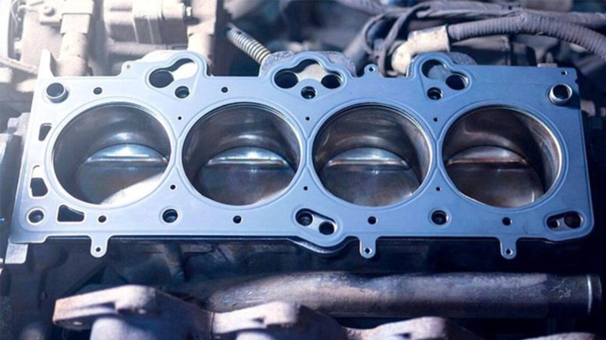 Bu Sorunu Yaşıyorsanız En Kısa Zamanda Servise Gitmeniz Gerek: Araç Neden ’Beyaz’ Duman Atar?