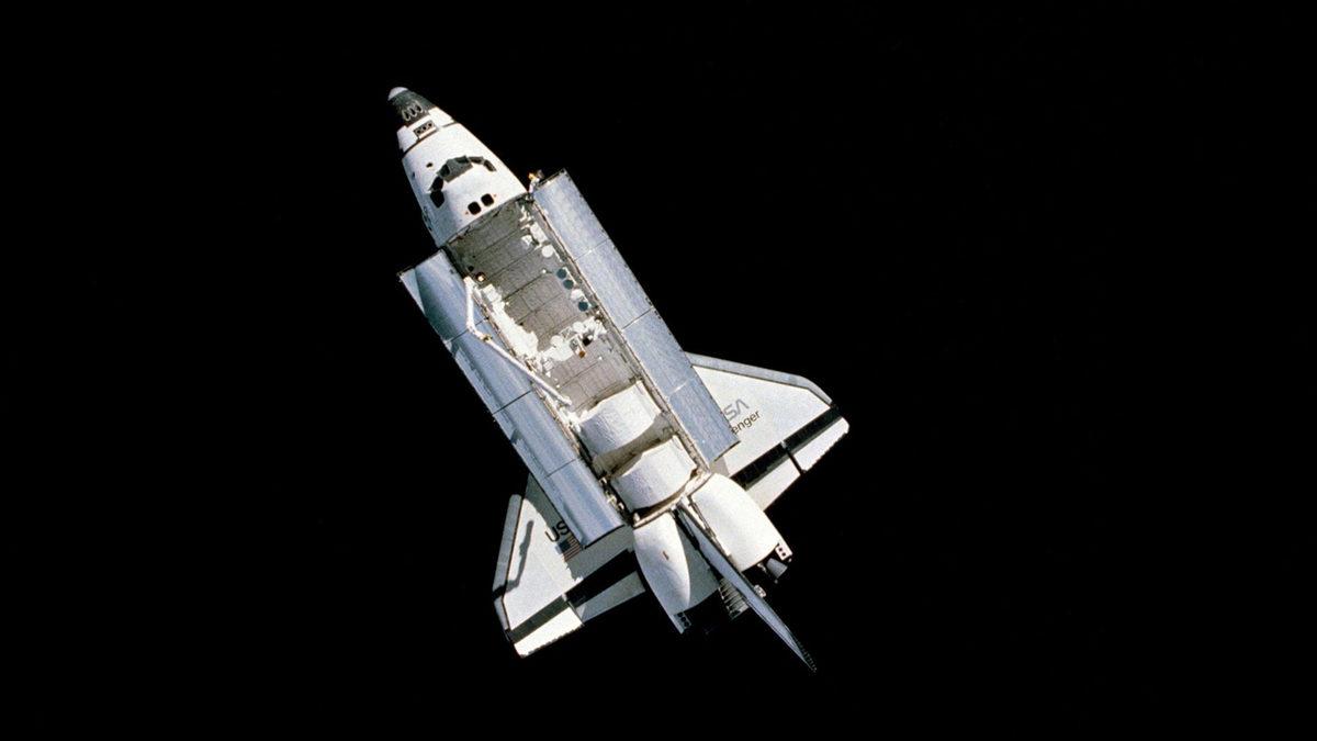 Hiçbir Şeye Bağlı Olmadan Uzayda Süzülen İlk İnsan Bruce McCandless’in Tüyler Ürperten Deneyimi