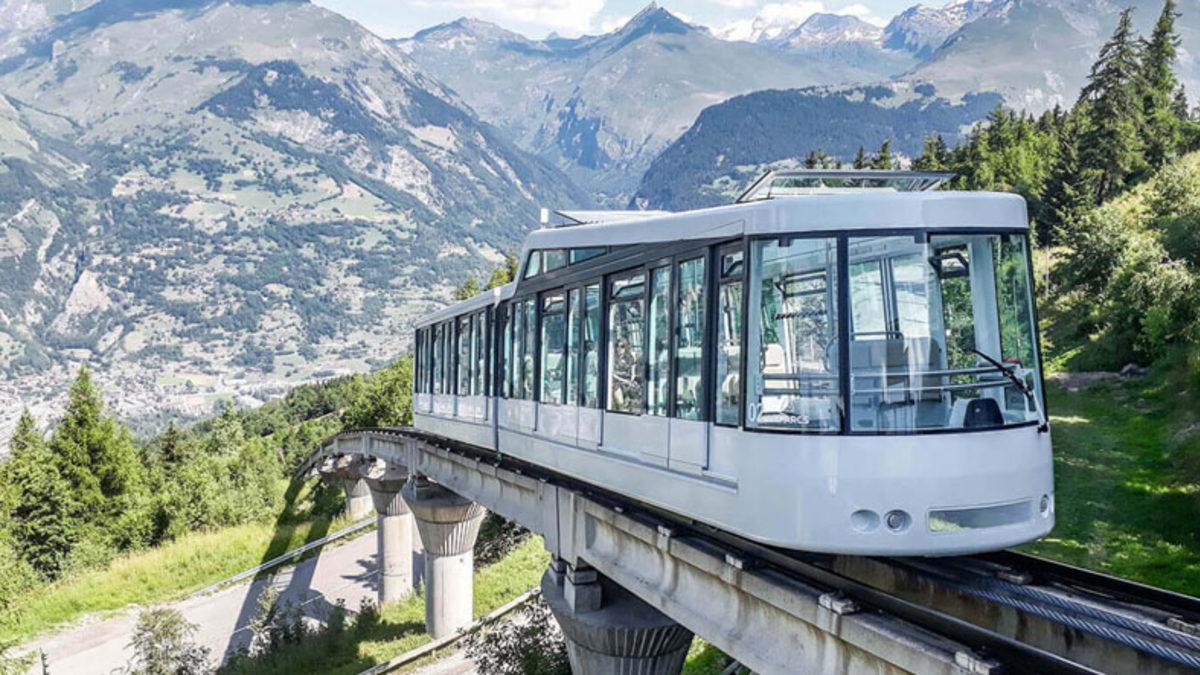 Dağa Tırmanıyor Gibi Görünen 