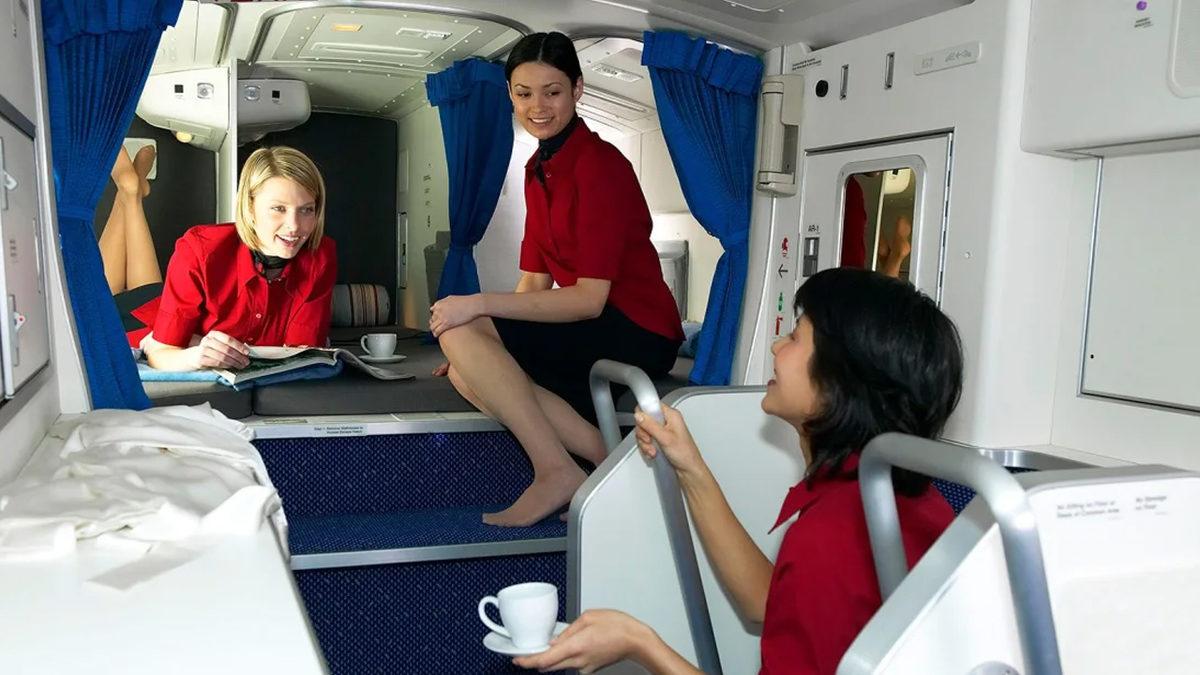 Uçakta Sandığınızdan Daha Fazla Oda Var! İşte Asla Göremeyeceğiniz Alanlar