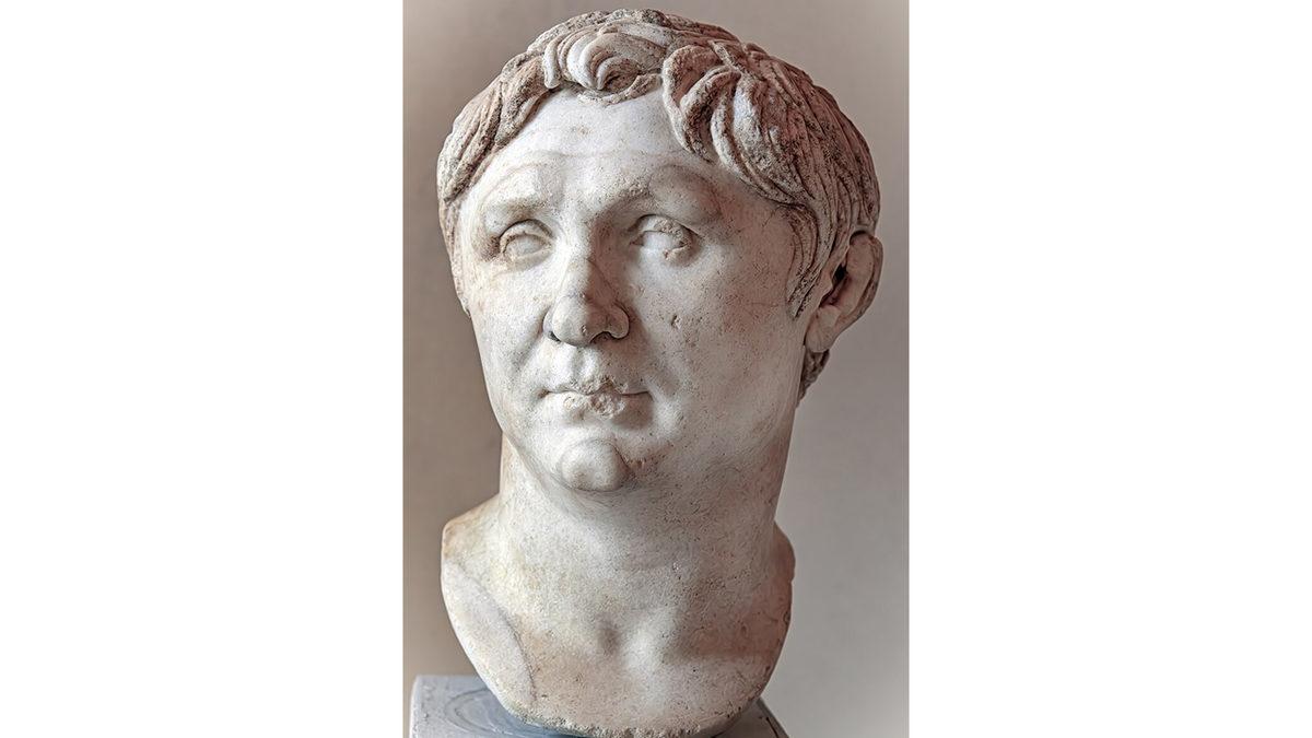 Roma’nın En Zengin Adamı Marcus Licinius Crassus Öldükten Sonra Neden Boğazından Aşağı Erimiş Altın Döküldü?