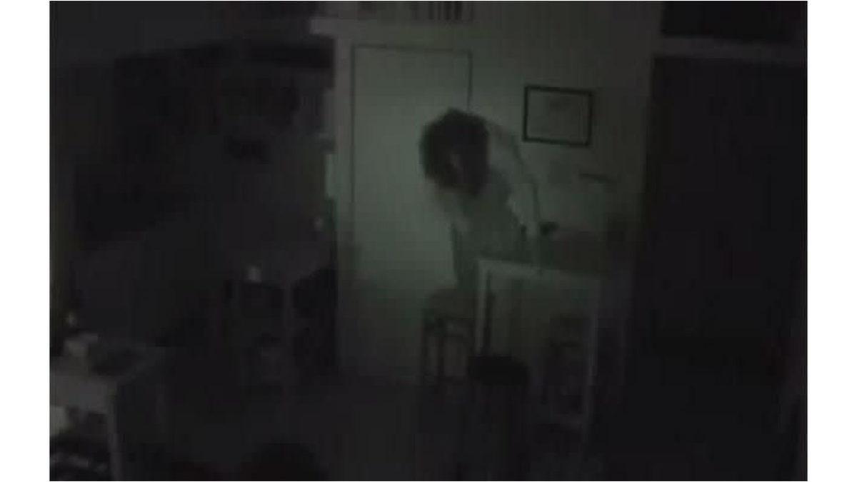 Evinizin Her Köşesini Kontrol Edeceksiniz: 1 Yıl Boyunca Başkasının Evinde Gizli Gizli Yaşayan Kadının Tüyler Ürpertici Hikâyesi