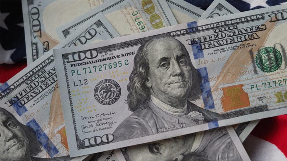 Biri Yükselince Diğeri Düşüyor: Altın ile Dolar Arasında Neden Orantılı Bir İlişki Var?