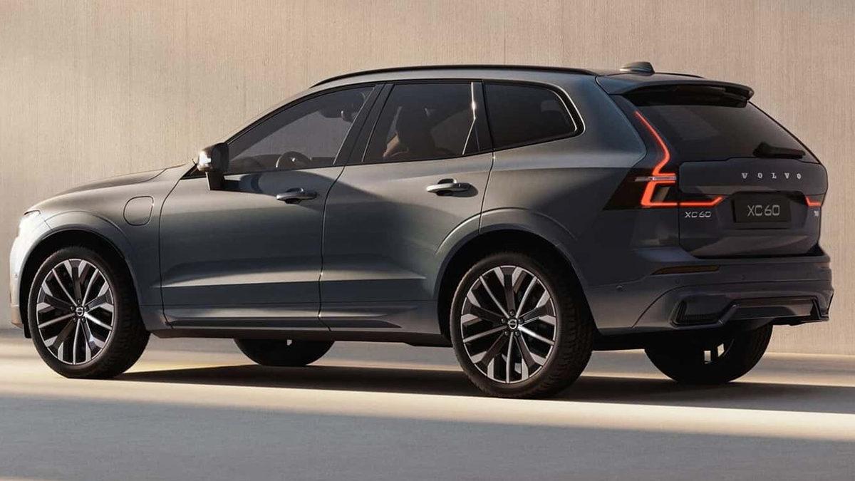 Volvo’nun Çok Sevilen Crossover’ı XC60 Yenilendi: İşte Özellikleri