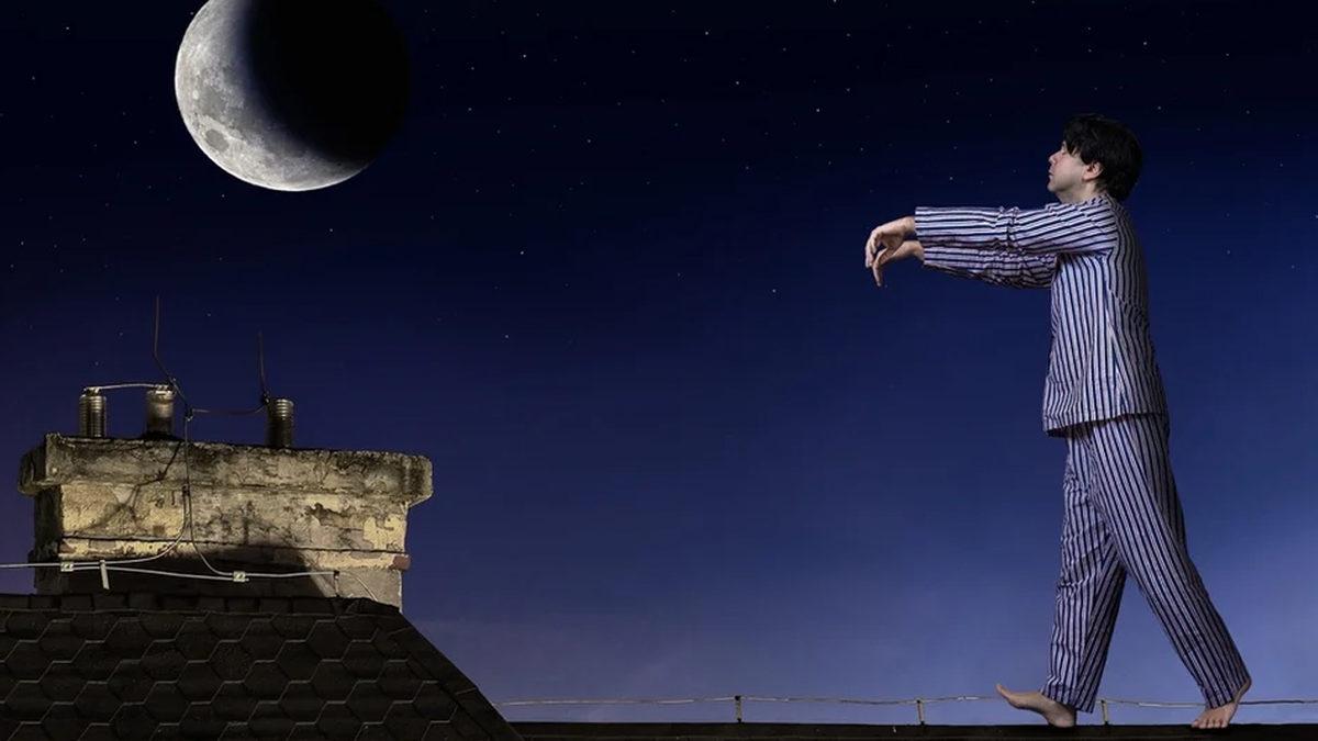 Geceleri Uyanmadan Binlerce Dolarlık Alışveriş Yapan Kadın: Kelly Knipes’ın Şaşırtıcı Hikâyesi