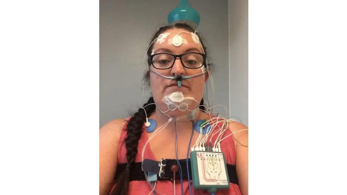 Geceleri Uyanmadan Binlerce Dolarlık Alışveriş Yapan Kadın: Kelly Knipes’ın Şaşırtıcı Hikâyesi