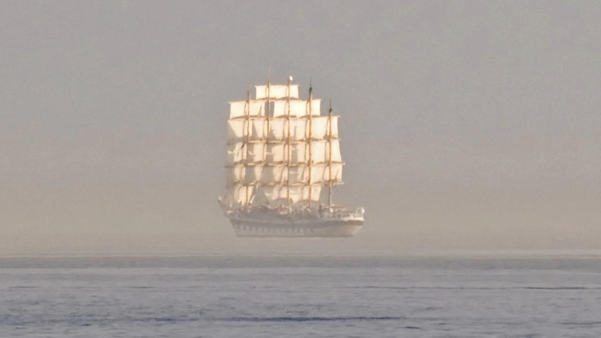 Uçuyormuş Gibi Görünen Bu Hayalet Gemiler Neyin Nesi?