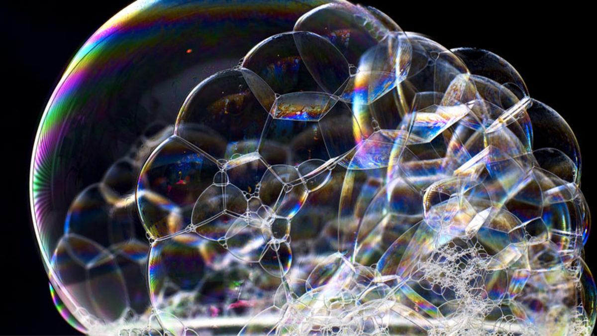 Tüm Sabun Köpükleri Neden Hep Yuvarlak Bir Şekle Sahip? (Aksi Mümkün Değil)