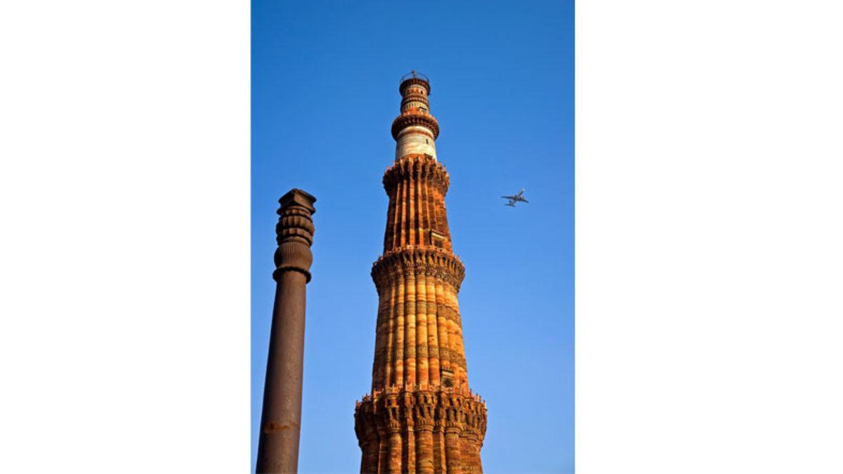 Yüzlerce Yıllık Hindistan’ın Demirden Yapılan Meşhur Ashoka Sütunu Nasıl Oldu da Hiç Paslanmadı?