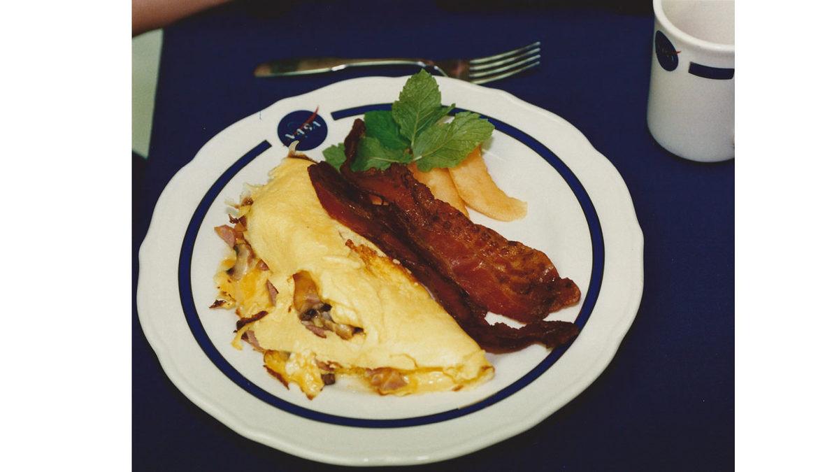 Astronotların Uzaya Çıkmadan Önce Özellikle Bu Kahvaltıyı Yapmasının Sebebi: Sağlıklı Olduğundan Değil!