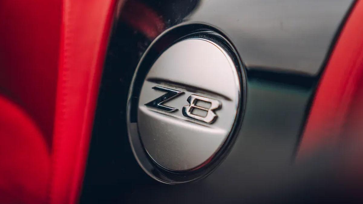 Hayranlık Uyandıran Efsanevi BMW Z8: James Bond’un da Tercihi Bu İkonik Arabayı Unutulmaz Kılan Detaylar