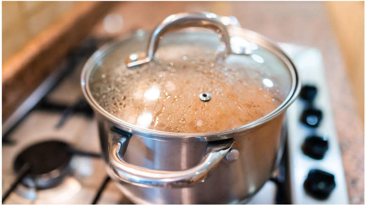 Neredeyse Her Tencere Kapağında Bulunan Bu Küçük Delik Bakın Aslında Ne İşe Yarıyormuş!