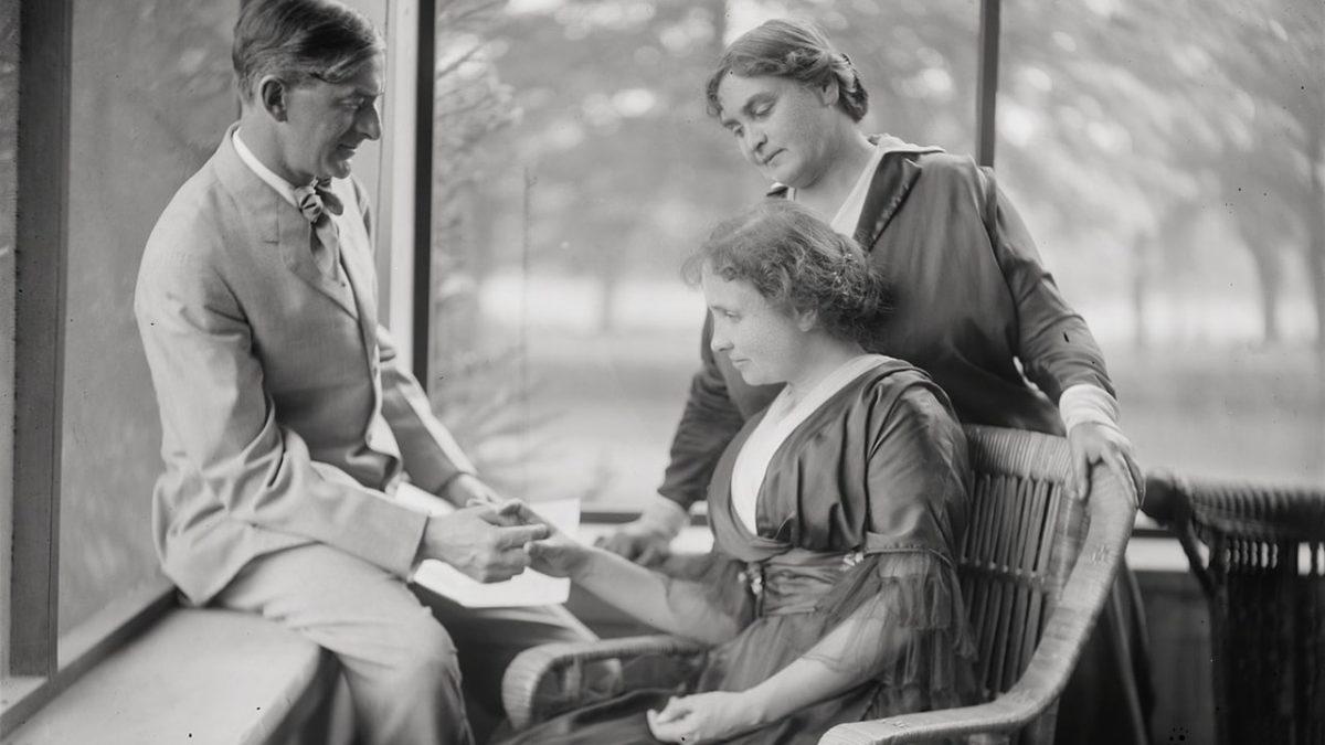 Kör, Sağır ve Konuşamayan Hellen Keller’ın İçinizi Titretecek Başarı ve Hayatta Kalma Hikâyesi