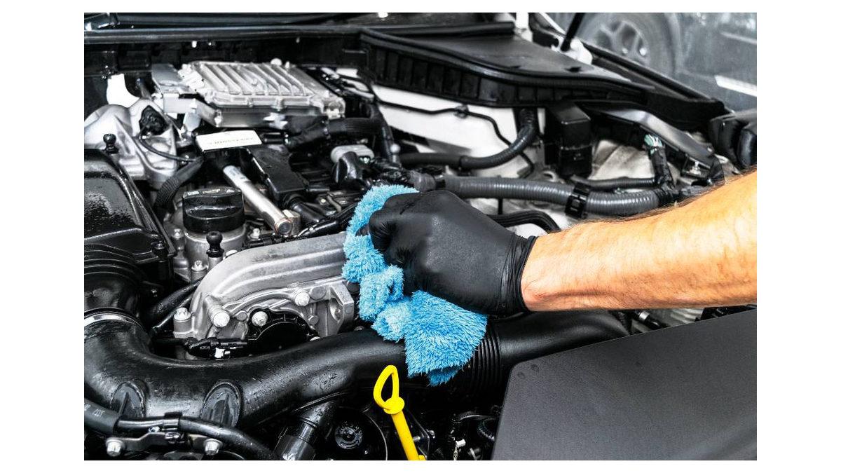 Araba Motorunu Mazotla Temizlersek Ne Olur? Avantajları Olduğu Kadar Dezavantajları da Var!