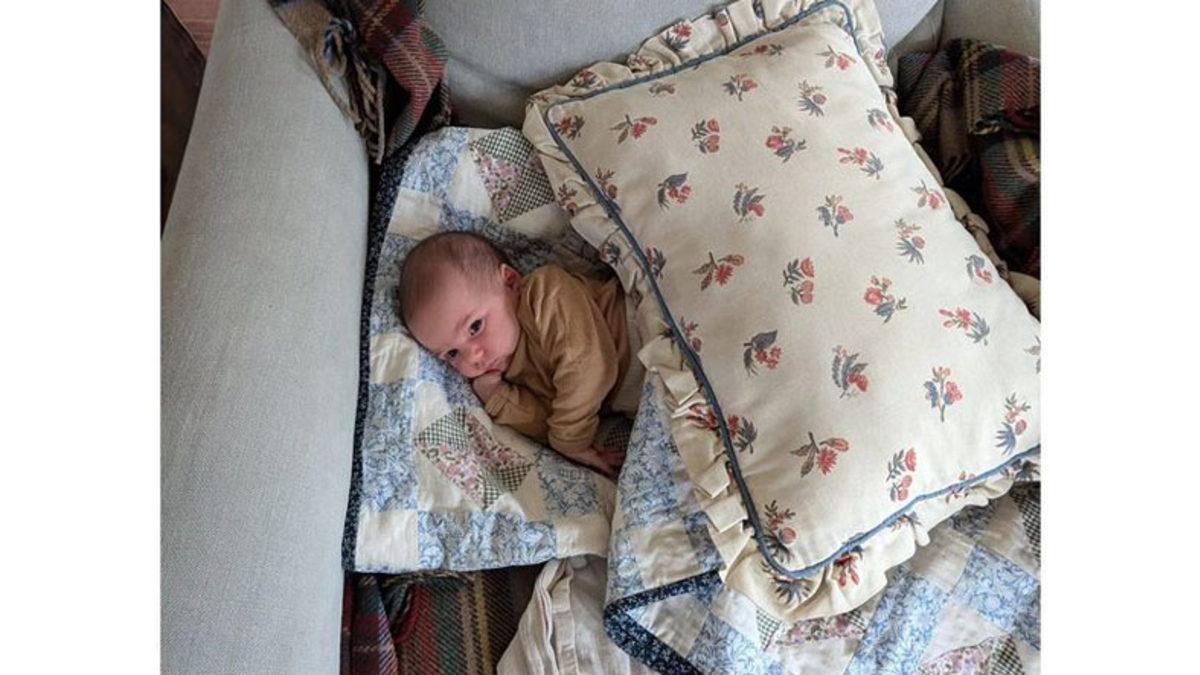 Meşhur Babaanne Yorganı Uykusuzluğa İyi Geliyor: Üzerimizde Ağır Bir Şey Varken Daha Kolay Uykuya Dalmamızın Bilimsel Sebebi