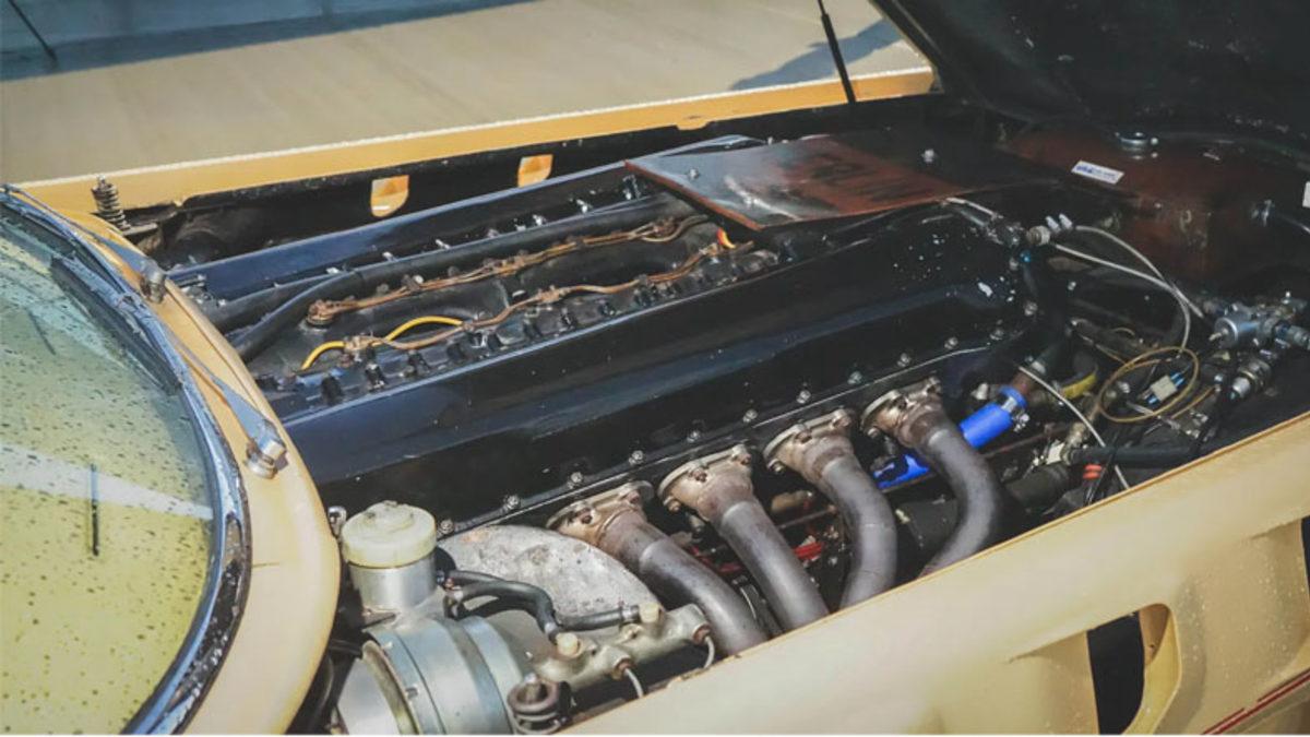 Bir Uçak Motoruna Sahip Dünyanın En Güçlü Otomobili 