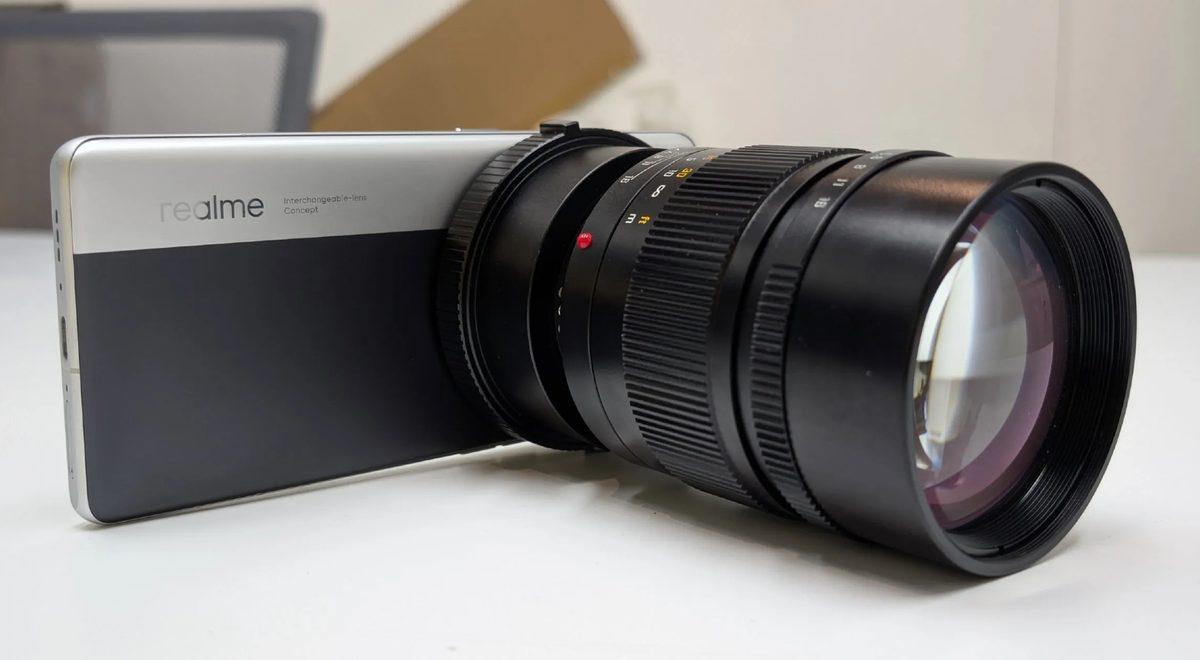 realme,  Arkasına Profesyonel Kamera Lensi Takılabilen Konsept Telefon Tanıttı