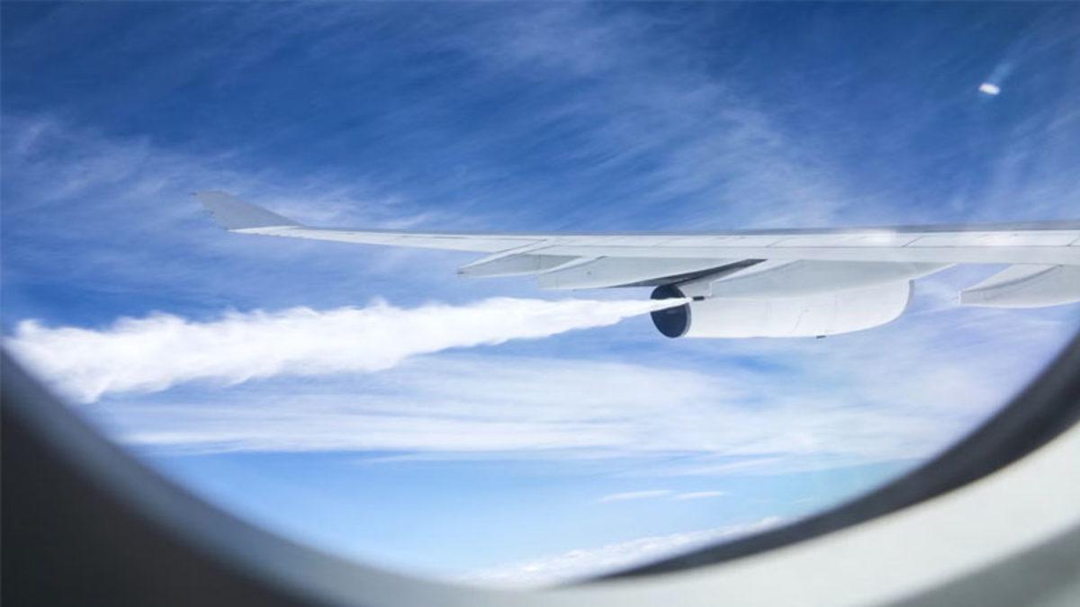Uçak Seyir Hâlindeyken Boşalan Yakıt Nasıl Oluyor da Yeryüzüne Hiç Ulaşmıyor?